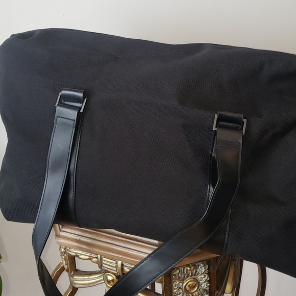 Giorgio Armani - Picture 3 of 12